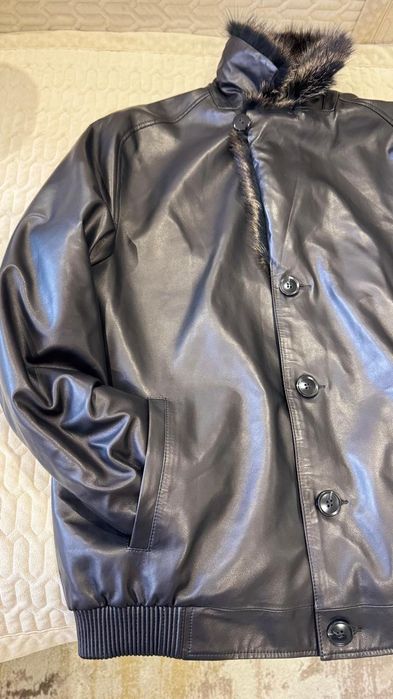 Кожанный бомбер с мехом