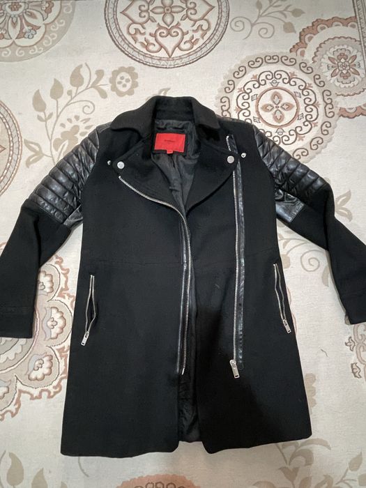 Верхняя женская одежда