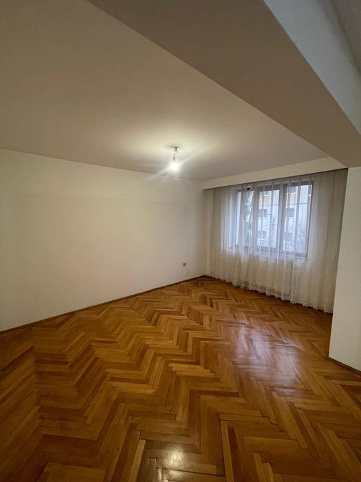 Apartament str Olteniei 4 camere