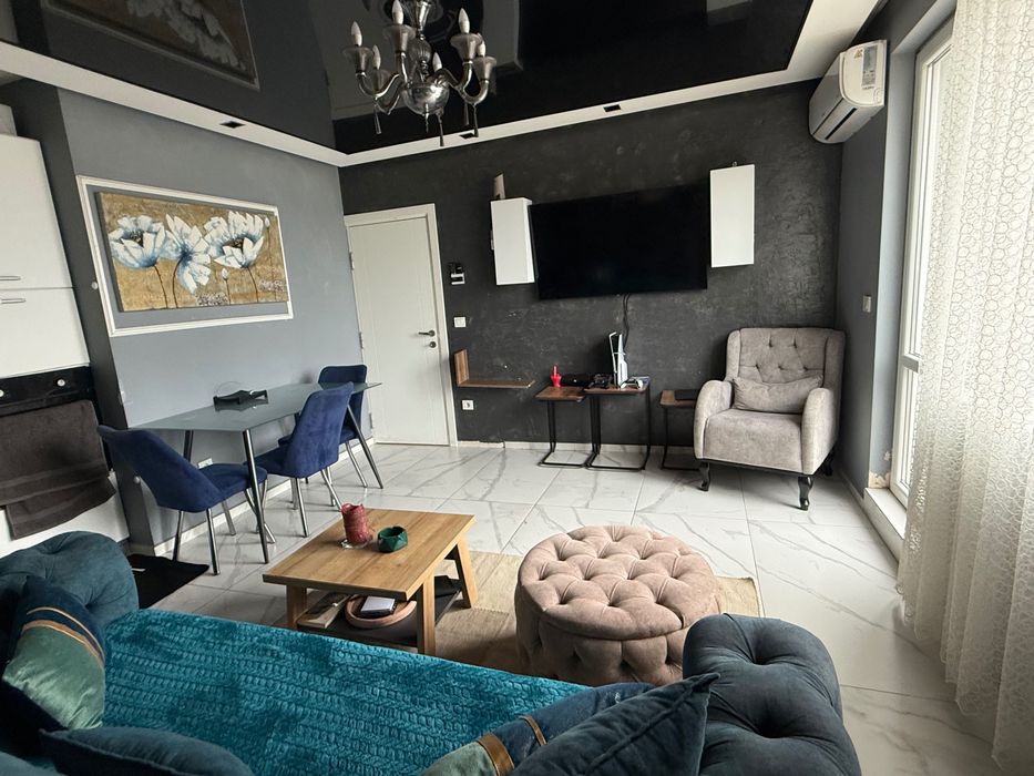 Тристаен апартамент в Кайсиева градина