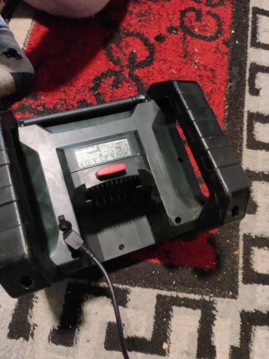 Radio de șantier cu ceas metabo  R 12- 18 bab + bt cu bluetooth