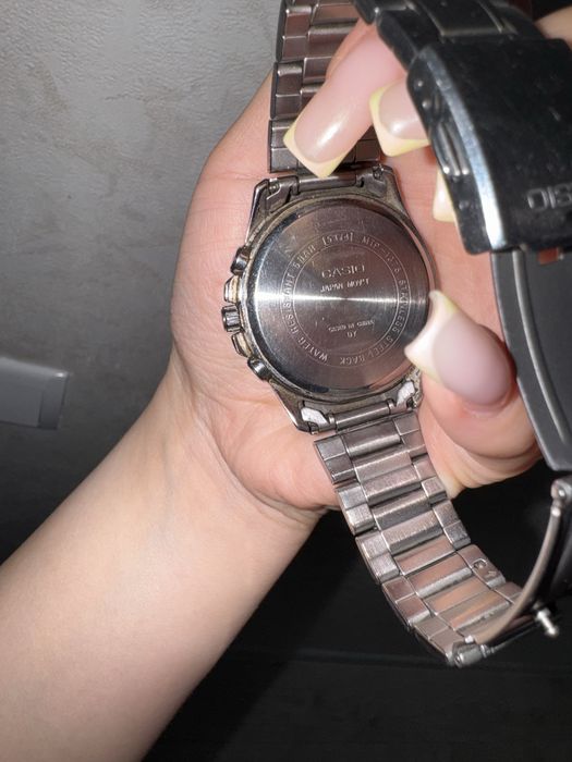 Продам мужские часы Casio.