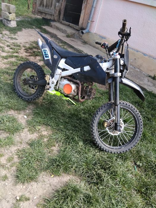 De vanzare cros 125 4t