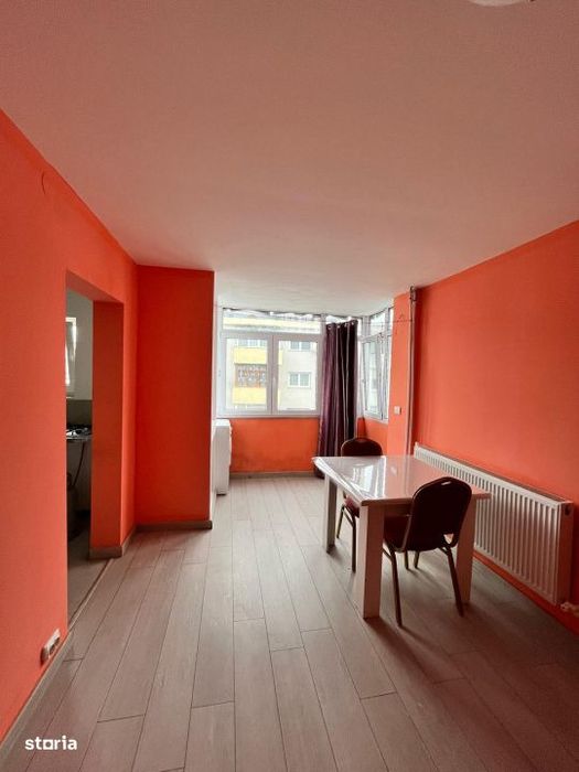 Garsoniera 27 mp, etaj intermediar, Radauti