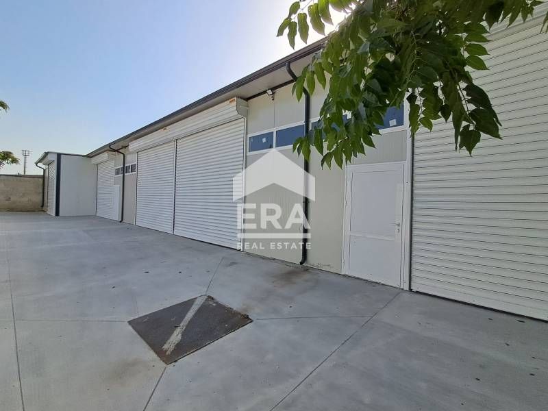 Дава се под наем Промишлена сграда в Варна, Трошево - 220 кв.м за 2000 € - Снимка #3