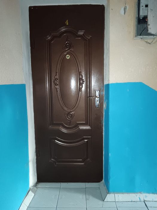 Уй сатылады 4 комнота А.Досназаров 87 кв 4