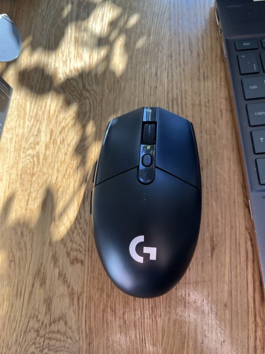 Безжична мишка Logitech G305