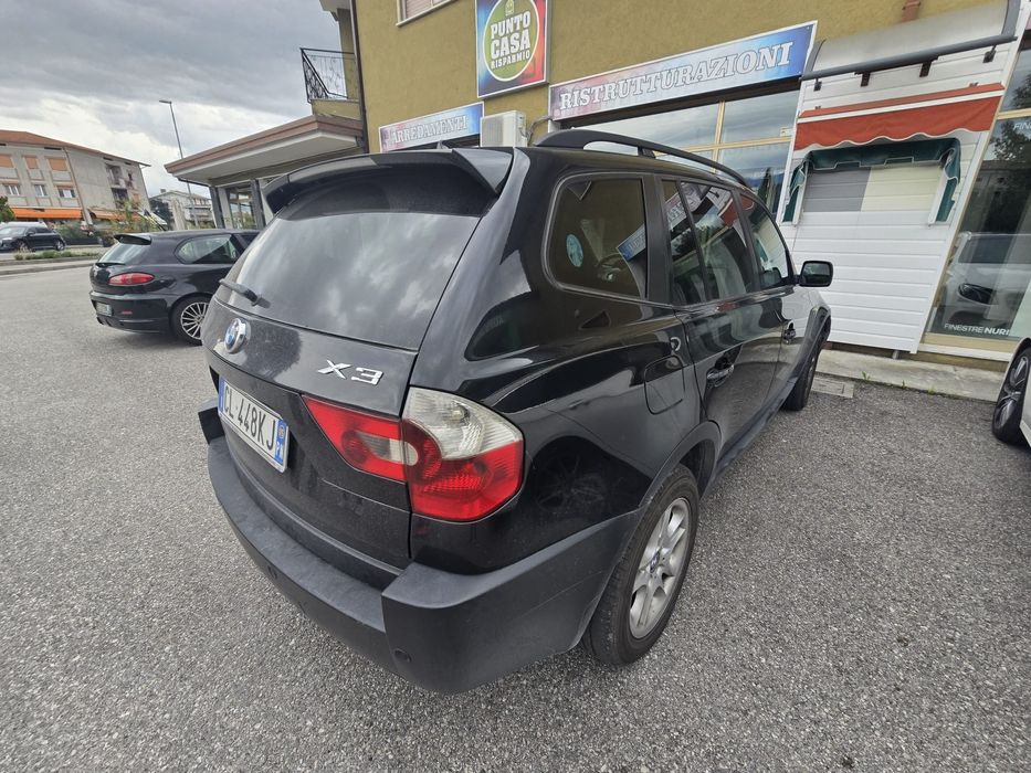 Vând bmw x3 din 2004