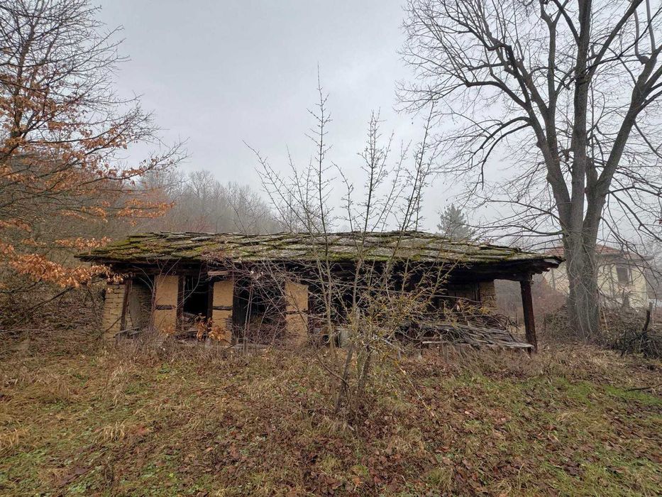 Двуетажна къща с. Колишовци, гр. Габрово