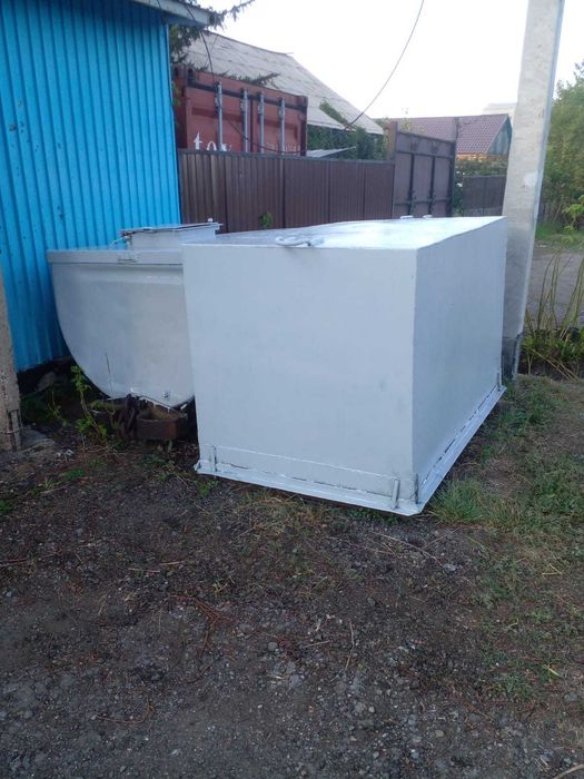 Емкости под ГСМ и воду