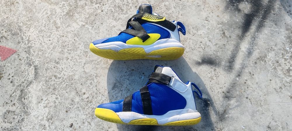 Adidasi baschet Tarmak marimea 36 fete copii baieti