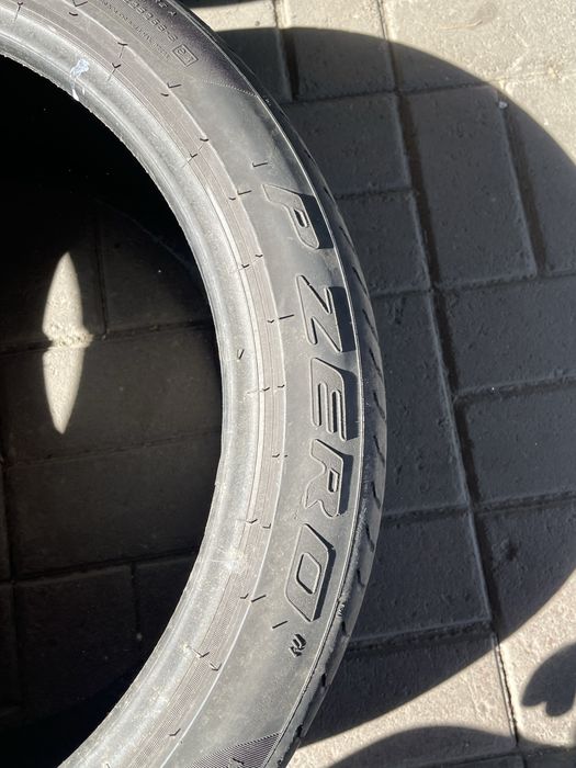 Продам резину 245/40/18
