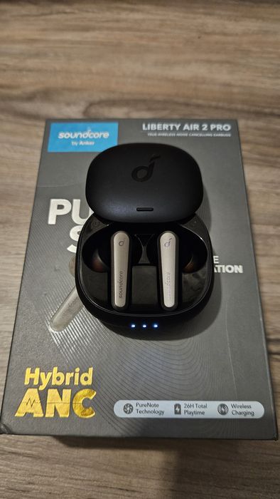 Vând casti wireless Soundcore Liberty Air 2 Pro