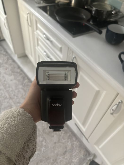 Sony zv - e10 продам