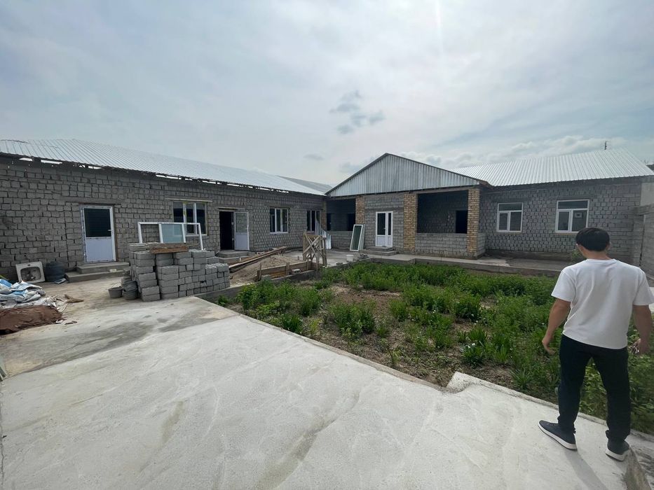 4.5sotixli xovli sotiladi