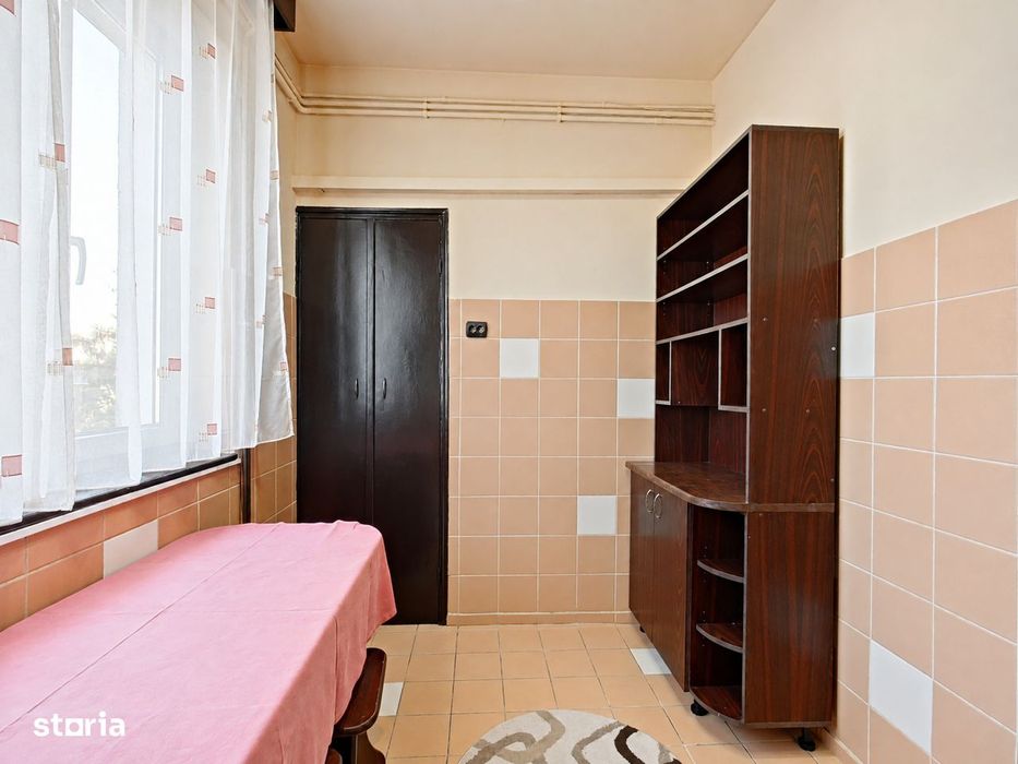 Vanzare apartament cu 2 camere, decomandat, mobilat si utilat - Bld. G
