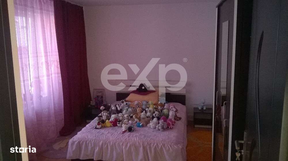 Casa spatioasa cu teren de 2.500 mp in Valea Marului