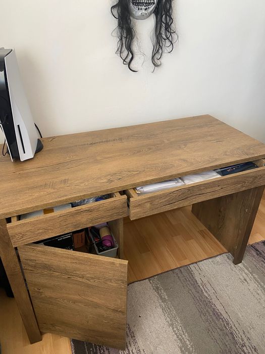 Birou elev stare bună ,dimensiuni L 120cm, l 53, I 76,5
