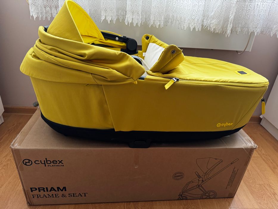 Кош за новородено Cybex Priam 4 /e-PRIAM Lux