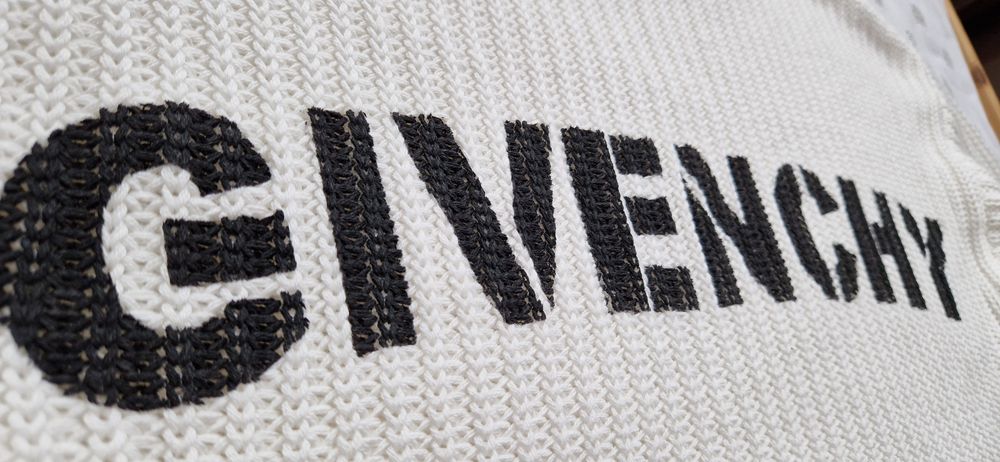 Pullover Unisex Givenchy Distressed Back Logo Knitted Sweater S