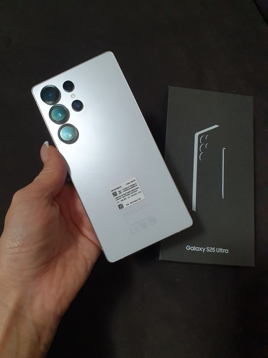 Samsung Galaxy S25 Ultra 256GB

Samsung G