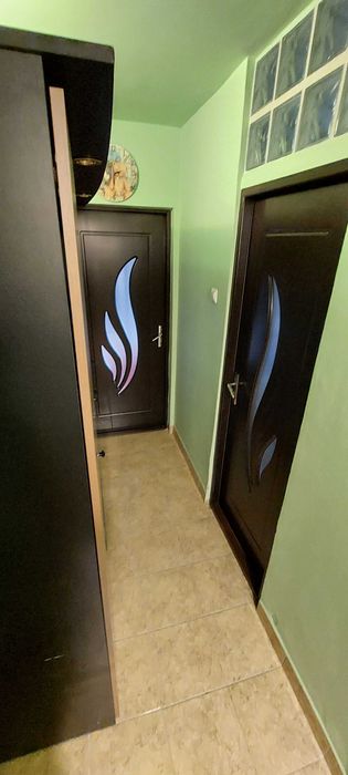 Proprietar-Apartament 2 camere et.4/4 cu suprafața de 52mp si structura semidecomandata, Bacau