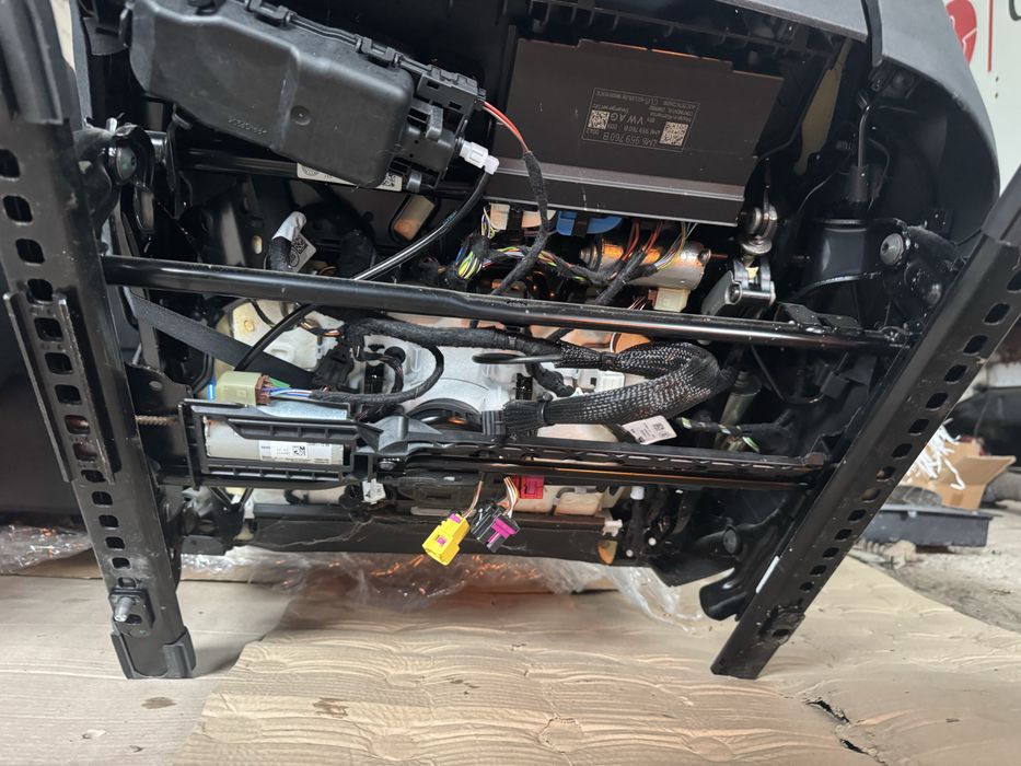 Scaune bancheta volkswagen touareg cr7 Rline 2020