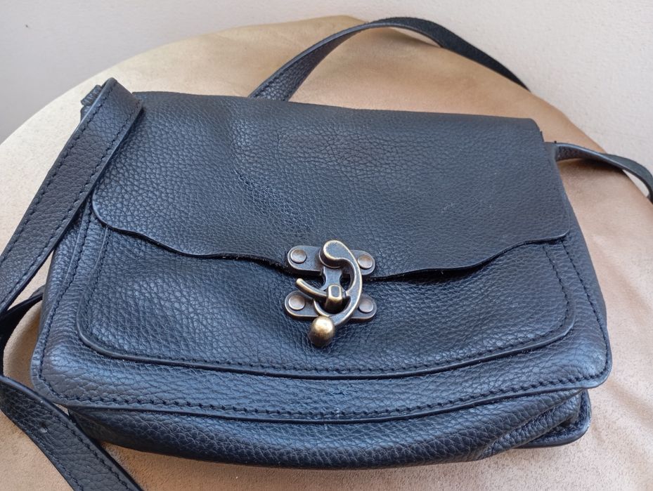 Нова Бутикова дамска чанта естествена кожа