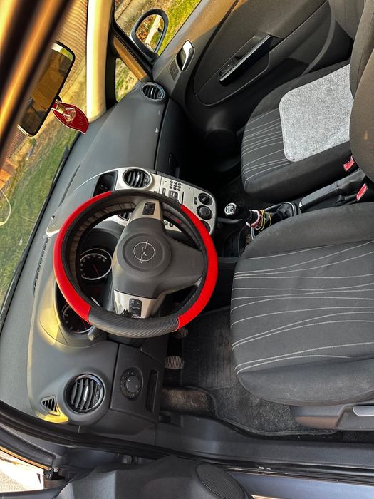 Vând Opel Corsa 1.2