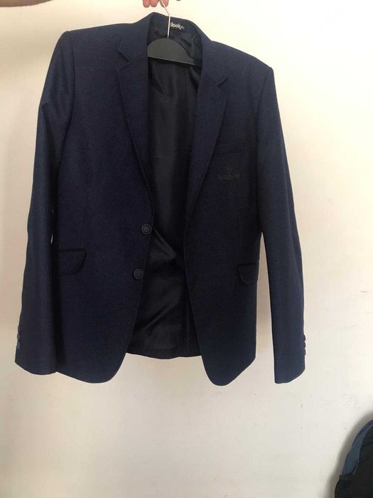 Vand sacou albastru.