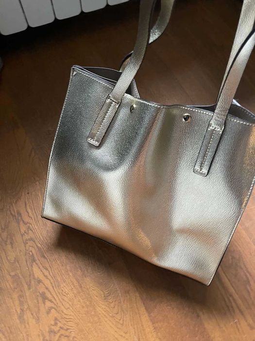 Дамска чанта Guess