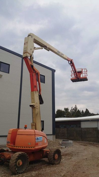 Inchiriez nacela de santier diesel electric cu brat/foarfeca 10-18-27m