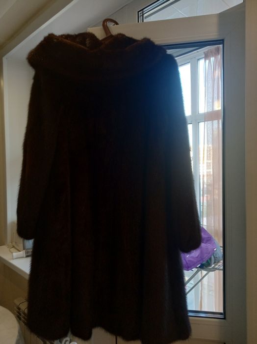 Продам норковую шубу