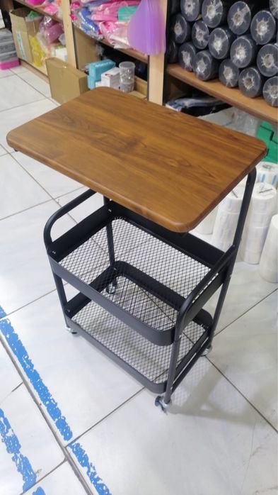 Помощник троллера, парикмахера