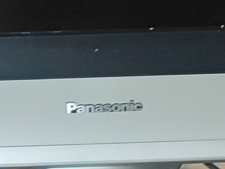 Panasonic TX-R32LM79