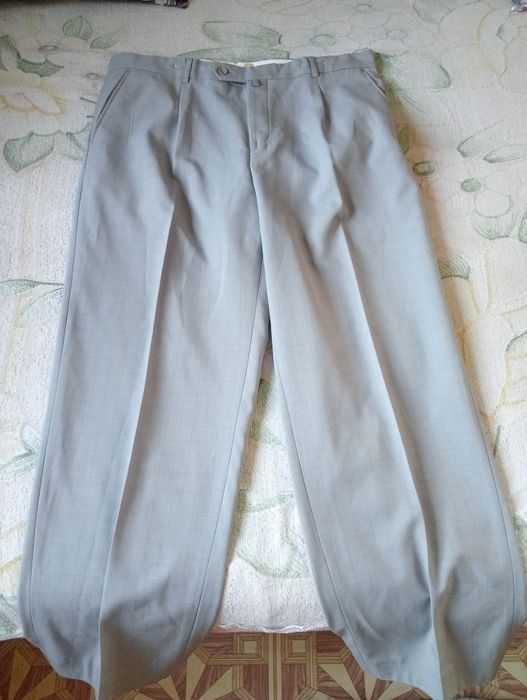 Продам мужской костюм