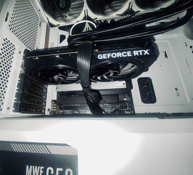 Palit, GeForce RTX™ 4060 Infinity 2