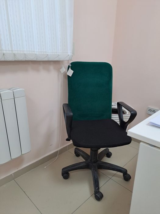 Продается офисная мебель