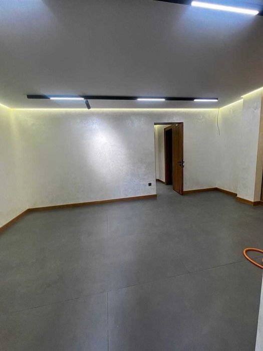 Центр Нежилое  Помещение  ОФИС  2/1/4  (дом 77серии) 76кв.м.