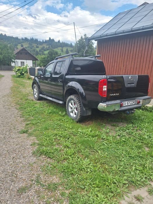 Vând nissan navara