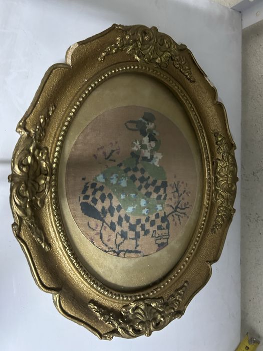 Стари картини  с рамка