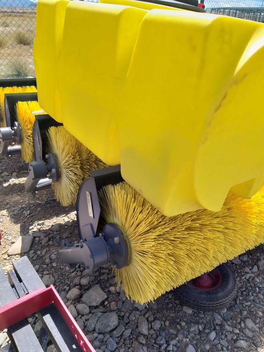 Щётка коммунальная МК 4 навесная