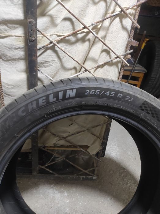 Michelin pilot sport 4 suv. Holati juda yaxshi. Kelishtirib beraman.