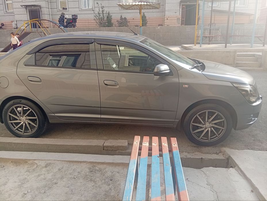 Oladiganla aloqaga chiqsn