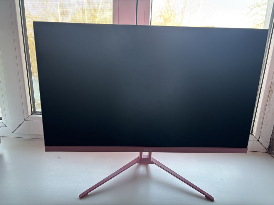 Монитор 144гц, розовый