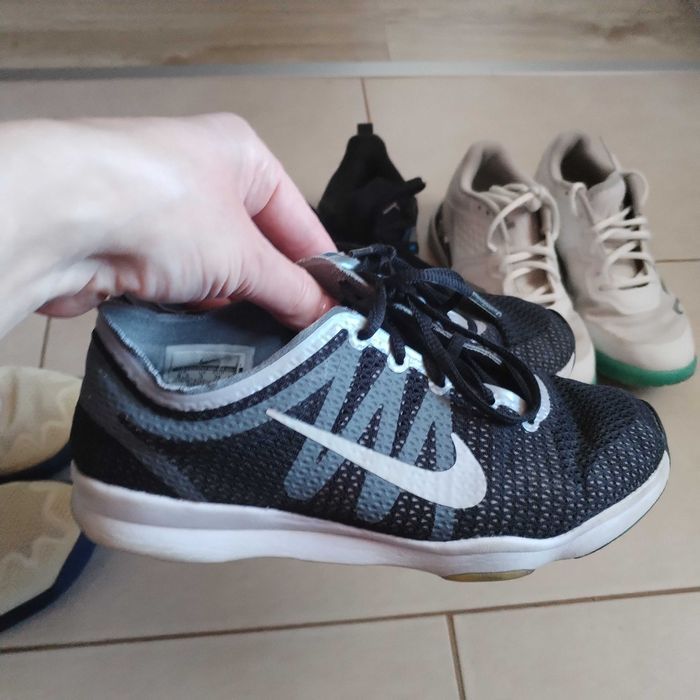 Маратонки nike, adidas