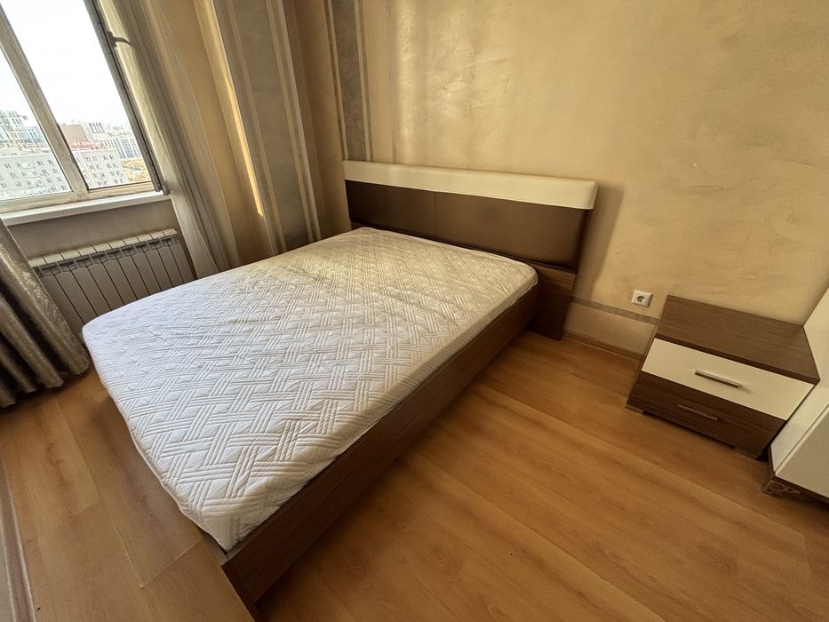 Гарнитур спальный