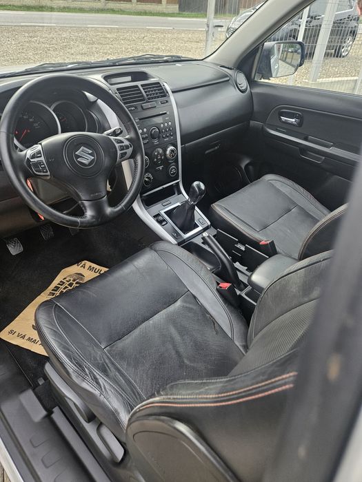 Suzuki Grand Vitara  4x4  din 2008 !