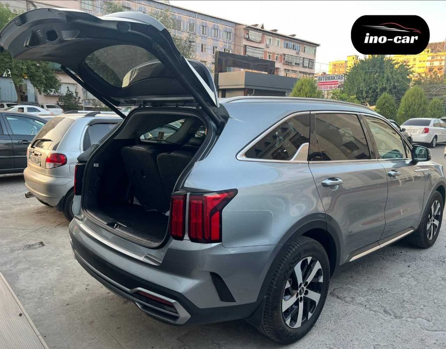 KIA SORENTO - 2022 yil - 16,000km - srochniy sotiladi