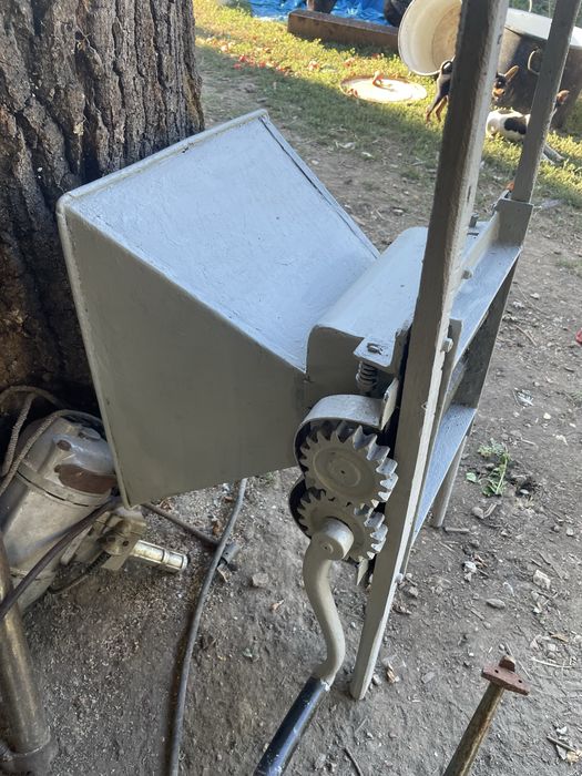 Мелачка за грозде.